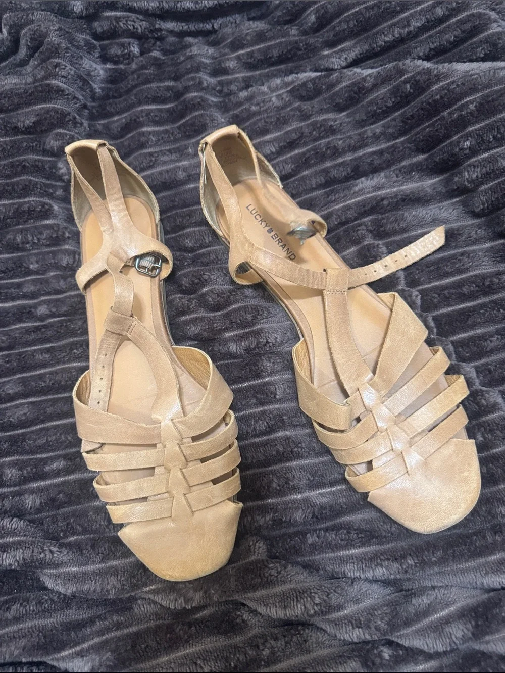 Lucky Brand Beige/Tan Strappy Sandal